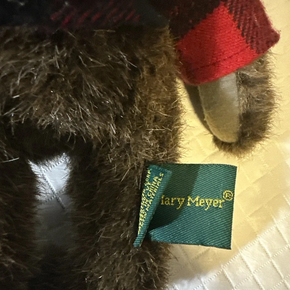 Mary Meyers‎ Bolton Green Mountain Bears 11